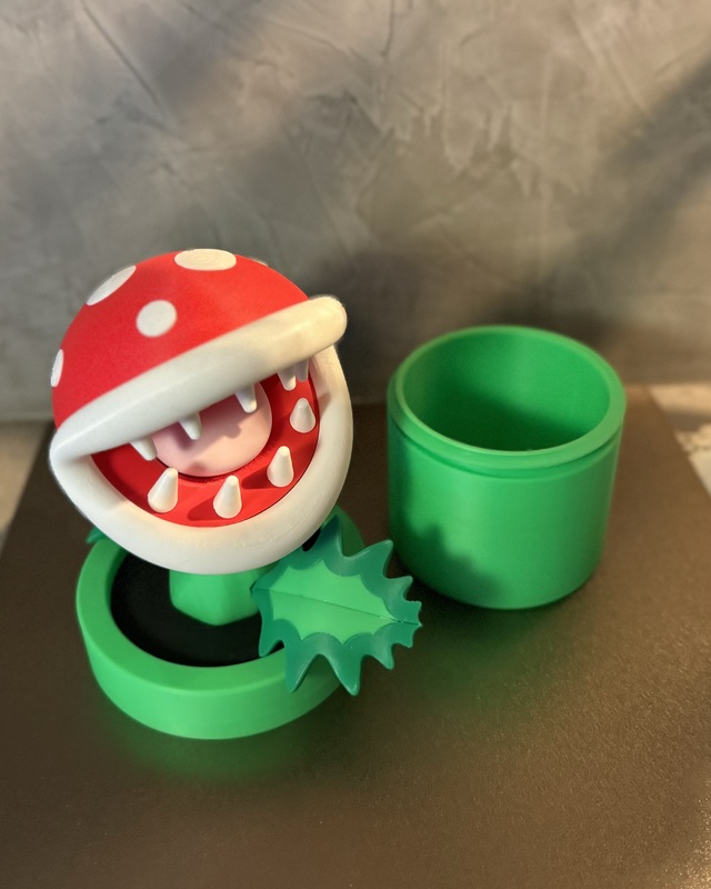 3D Printed multi-color Piranha plant with secret compartment 20cm